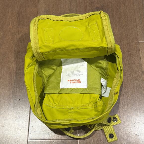 Fjallraven Kanken Mini Backpack Foliage Green Pre-Owned Authentic - Picture 3 of 4